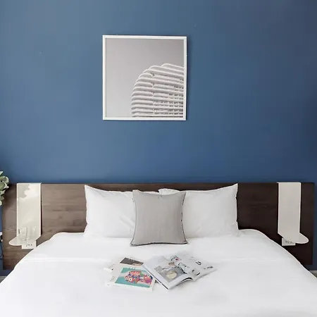 Blue Arch - Luxury Serviced Apartment In Central Saigon Ho Chi Minh City Exterior photo